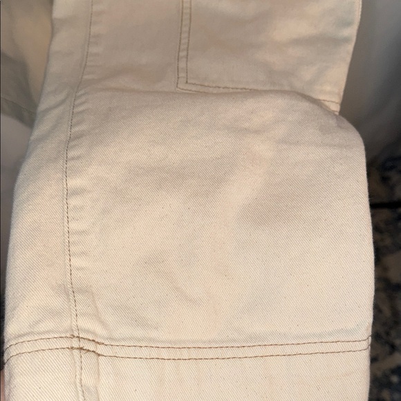 Old Navy Cream Straight Leg Women's Pants - Picture 4 of 6